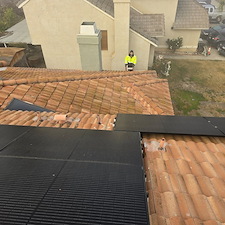 Homeowner-Thrilled-with-Immaculate-Roof-Solar-Panel-Cleaning-In-Moreno-Valley-CA 2