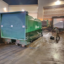 Top-Notch-Trash-Compactor-Cleaning-in-Fontana-CA 3